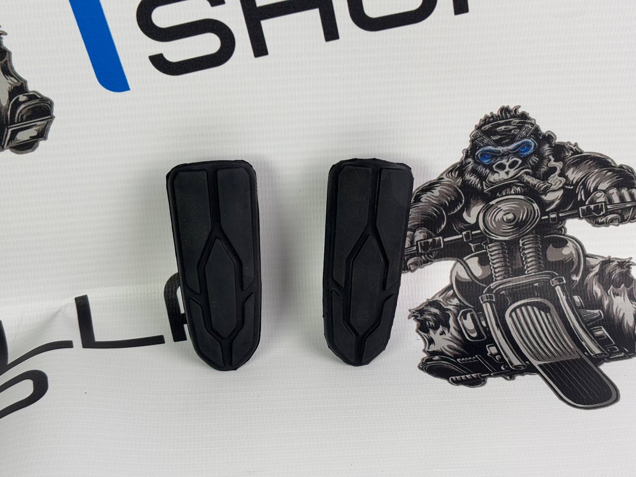 Резинка підніжки водія Bajaj Dominar 400  JF113024